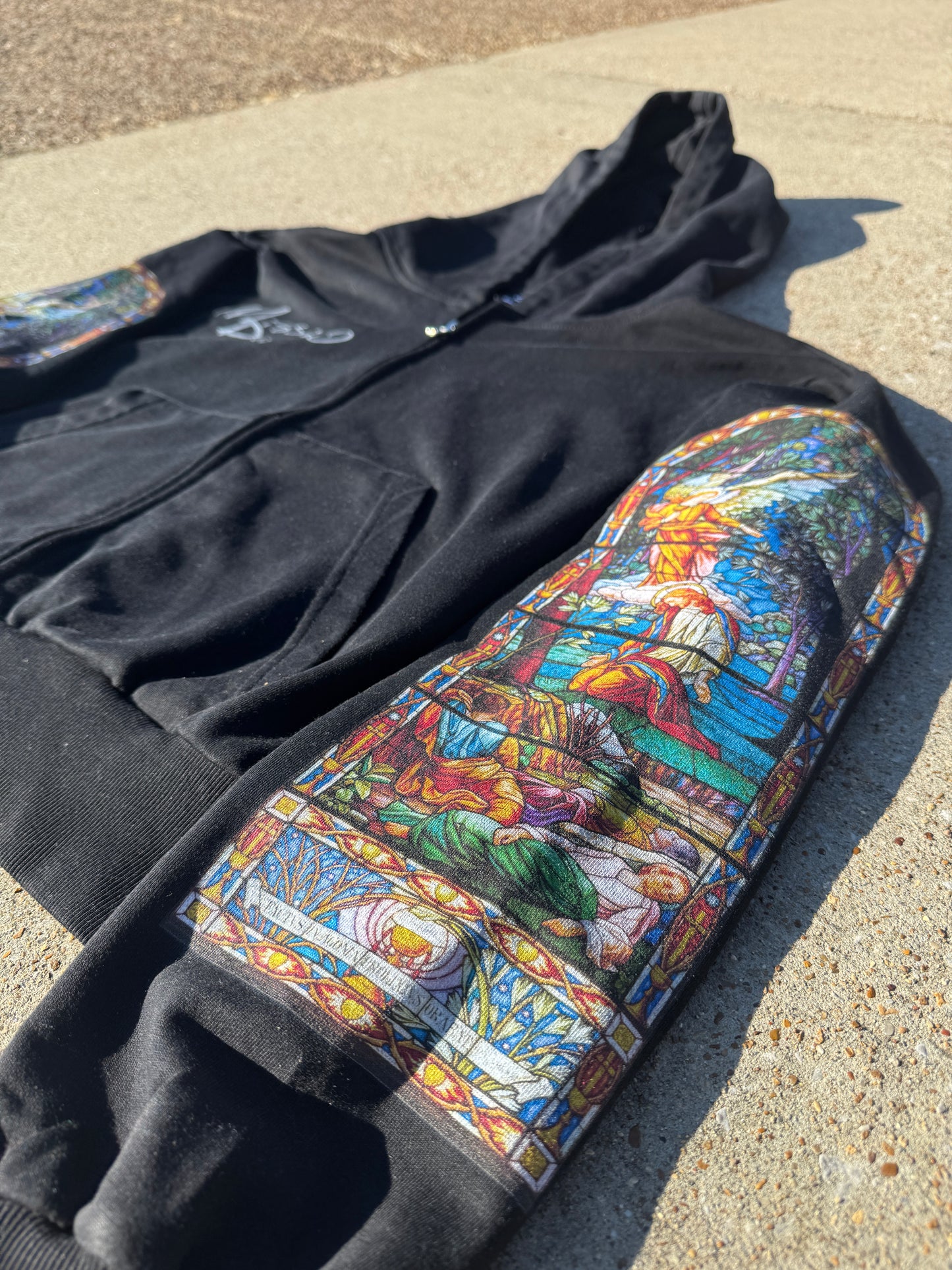 Black Missio Deí Hoodie