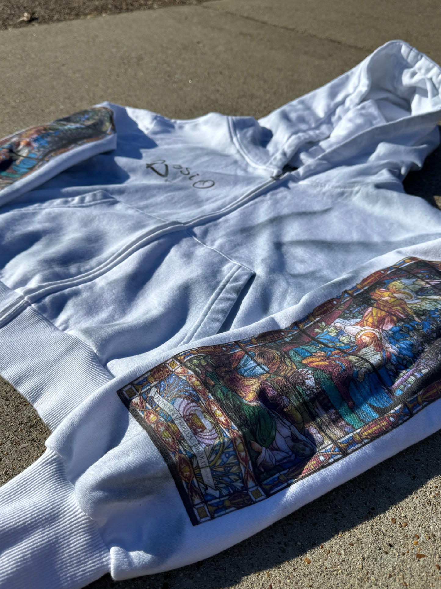 White Missio Deí Hoodie